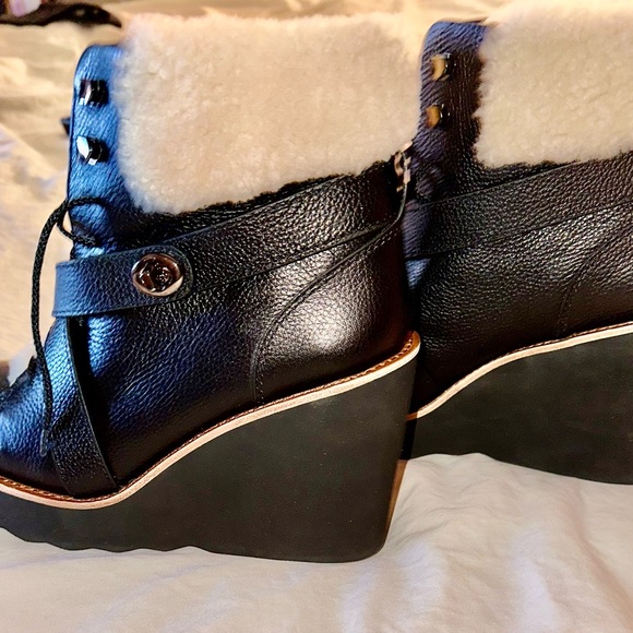 Coach cold weather wedge boots - Picture 2 of 7